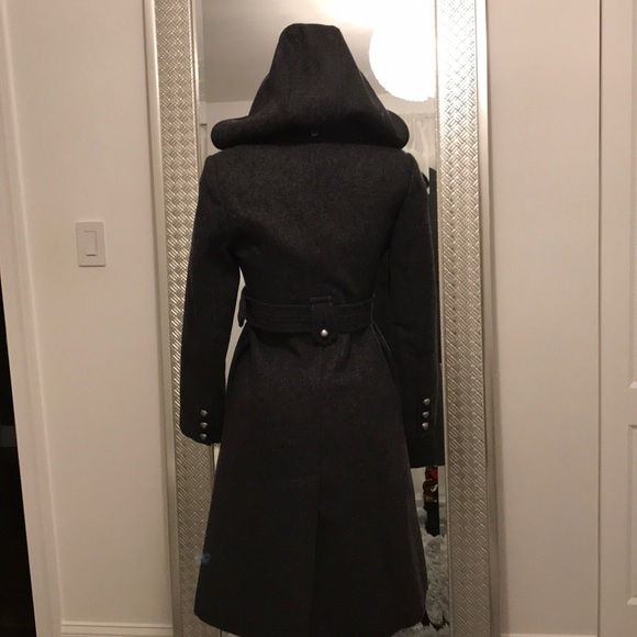 Coat - Picture 2 of 6